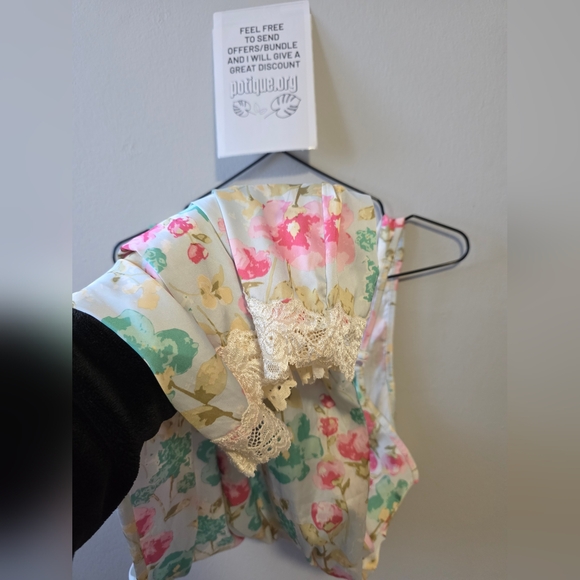 Max Studio Floral Chemise with Lace Trim - Picture 4 of 6